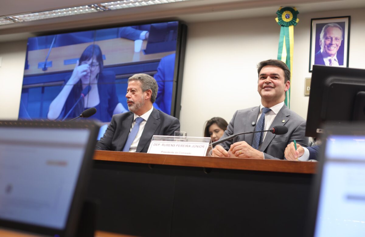 Câmara instala Comissão Especial do PL do Imposto de Renda Mais Justo